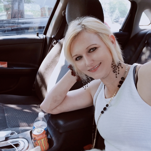 Meet your Posher, Lorica - Picture 3 of 6